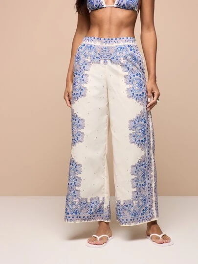 KSTM Pantalones anchos de playa con estampado de paisley, detalles de borde ornamental y tela con adornos para vacaciones de verano