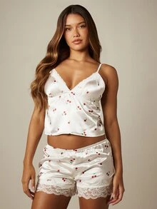 MISSGUIDED Bộ đồ ngủ gồm áo hai dây và quần short bằng vải satin in hình quả anh đào, cổ chữ V, viền ren. - trắng - Xem 1