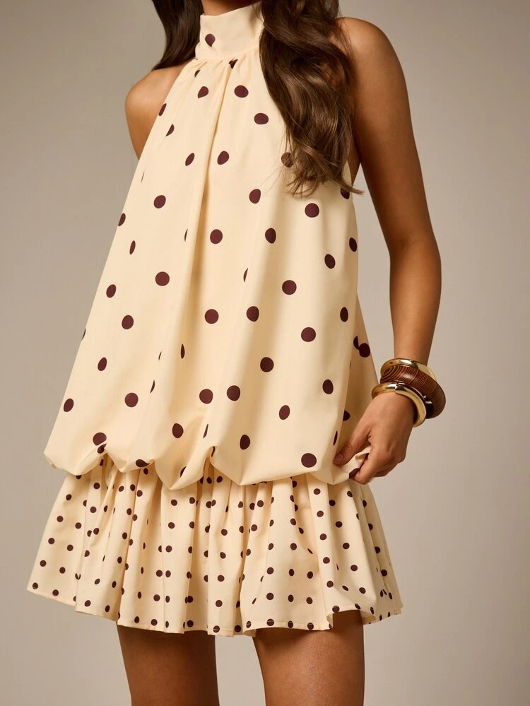 Gepunktetes Neckholder-Minikleid mit Rüschensaum