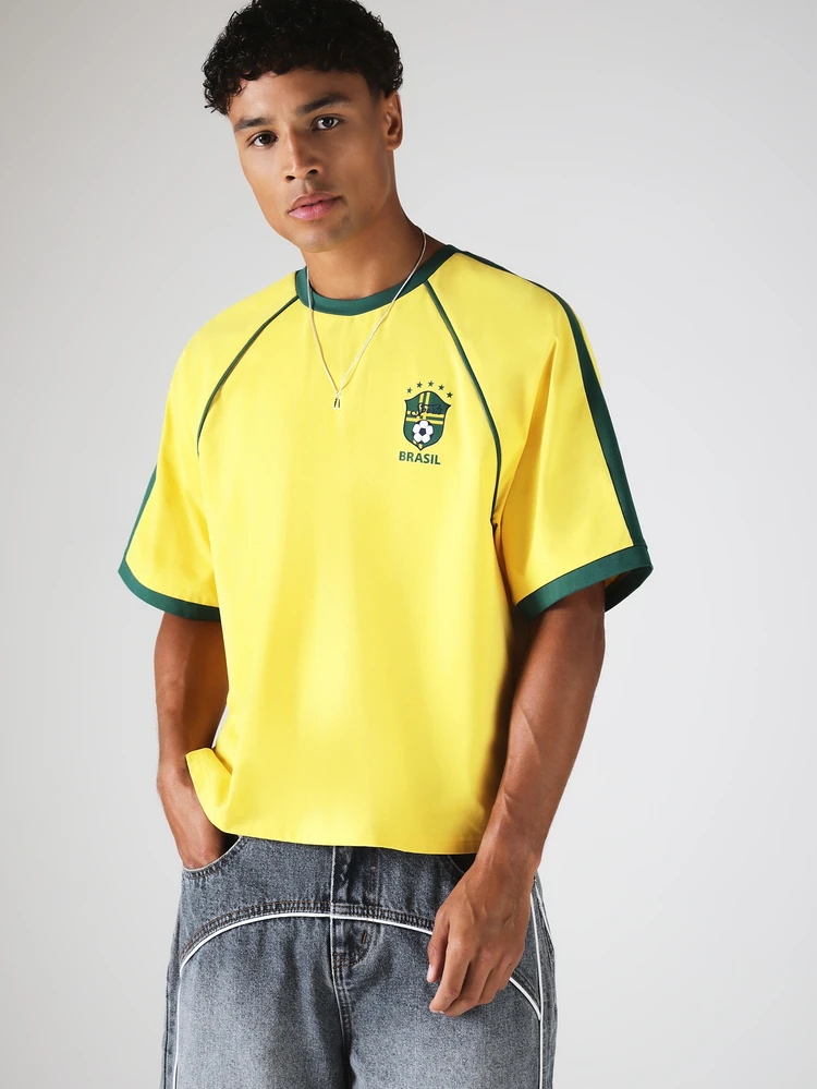 Camiseta de fútbol de Brasil número 7 con cuello redondo oversize y detalles y ribetes contrastantes