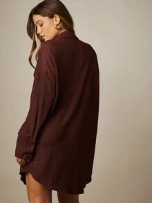 MISSGUIDED Vestido camisa con botones de textura oversize, kimono de cubierta, manga larga con cuello, para playa y vacaciones de otoño - Marrón - Ver 2