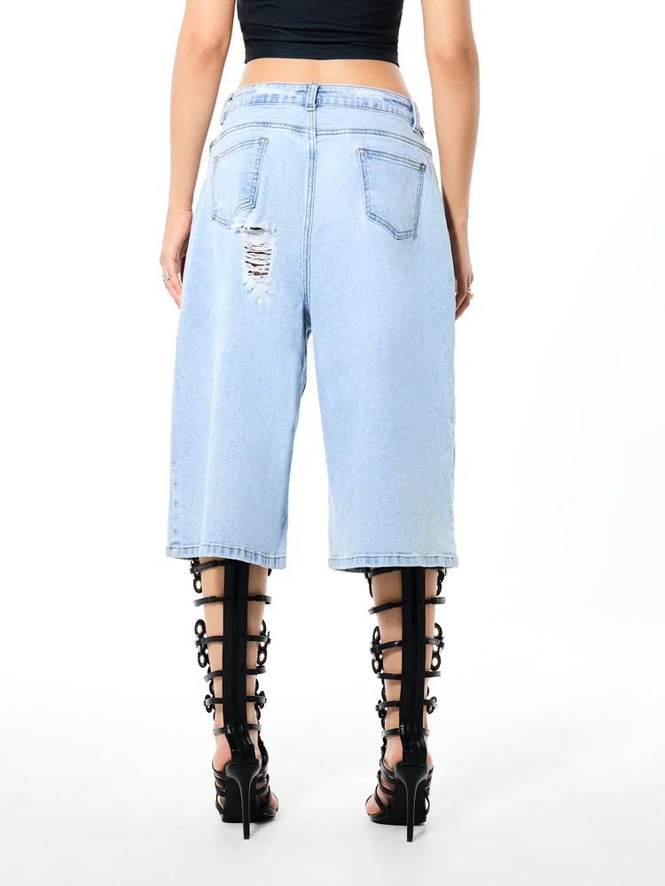 SUMWON WOMEN Pantalones cortos de mezclilla de pierna ancha con estampado de letra gótica en inglés antiguo, desgastados y holgados, tipo bermudas para el verano y festivales