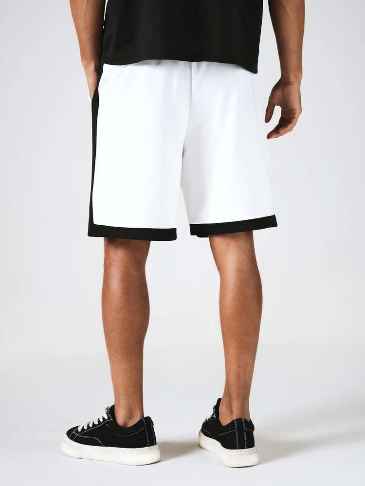 Basketball-Style Colorblock Shorts With Side Stripe Contrast Hem And Logo Detail