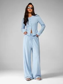MISSGUIDED 柔软触感套装，包括纽扣短款开衫和阔腿抽绳裤 - 藍色 - 查看 3