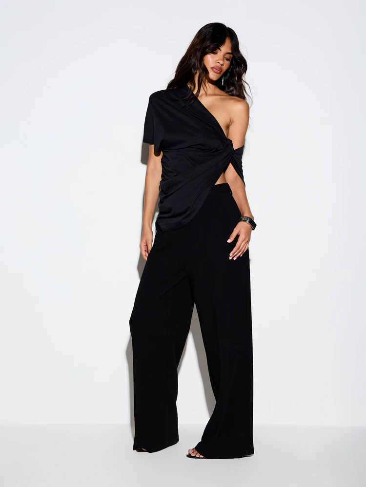 KIZN Women Black Shoulder Strap Tops