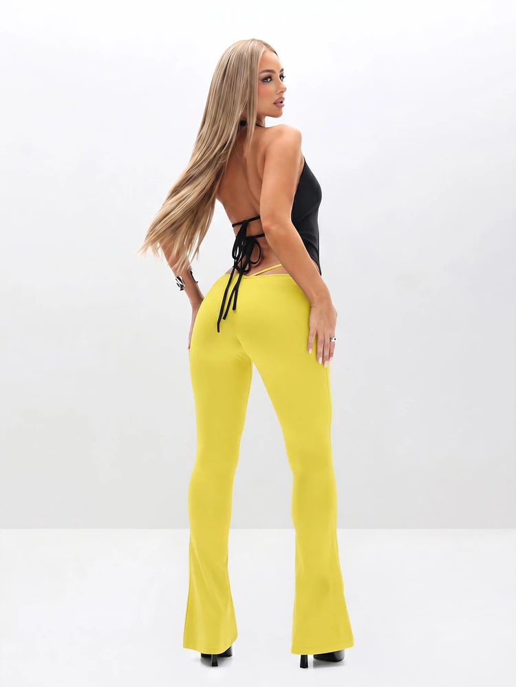 BABYPHAT Hüfthohe ausgestellte Hose mit Strass-Logo-Riemen-Detail, Festival-Party-Hose