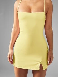 MISSGUIDED Vestido mini con shorts incorporados, cuello cuadrado, espalda abierta, detalle de lazo y abertura lateral, para fiestas de verano - amarillo ganso - Ver 6