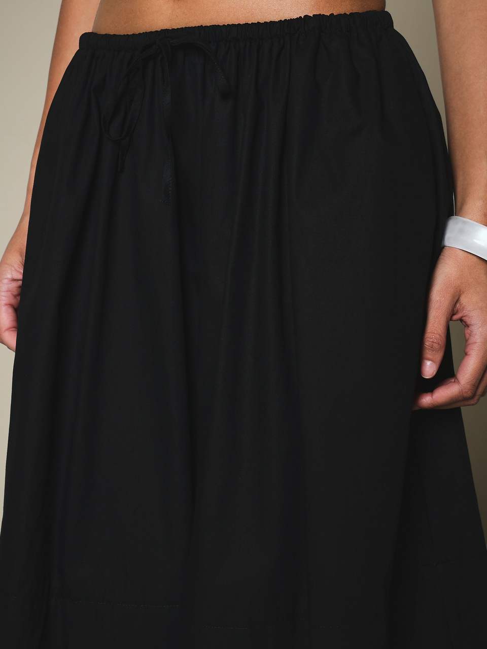 KSTM Ruched Elastic Waist Full Skirt With Side Pockets Below Knee Length Summer A-Line Midi Skirt