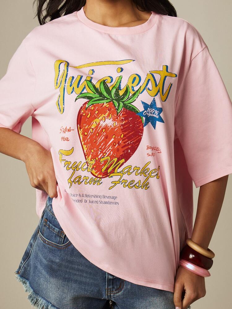 MISSGUIDED Oversized Strawberry Graphic Print Crew Neck Tee