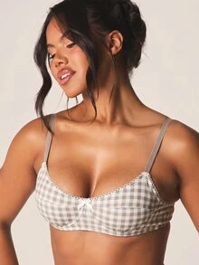 MISSGUIDED Gingham Underwire Bra And Thong Lingerie Set With Scallop Trim And Bow Detail - Beige - View 3