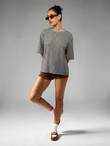 MISSGUIDED Camiseta de cuello redondo acanalada a rayas oversize con hombros caídos y mangas cortas para uso casual diario - Gris - Ver 4