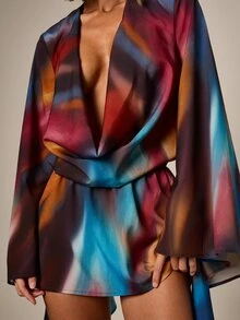 AiiRZ Abstrakte Aquarell-Muster Cowl Front Drapierte Ärmel Mini Cover Up mit tiefem Ausschnitt und elastischer Taille - Verschiedenfarbig - Übersicht 3