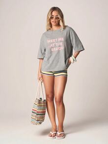 MISSGUIDED Oversized Streetwear Beach Graphic T-Shirt With Meet Me At The Beach Print, Crew Neck, Drop Shoulder, Summer Casual Tee Grey - Grey - View 3