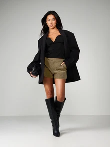 MISSGUIDED Quần short mini cạp cao bằng da lộn, có đường may phía trước và túi bên hông, thích hợp cho mùa thu. - Màu be - Xem 3