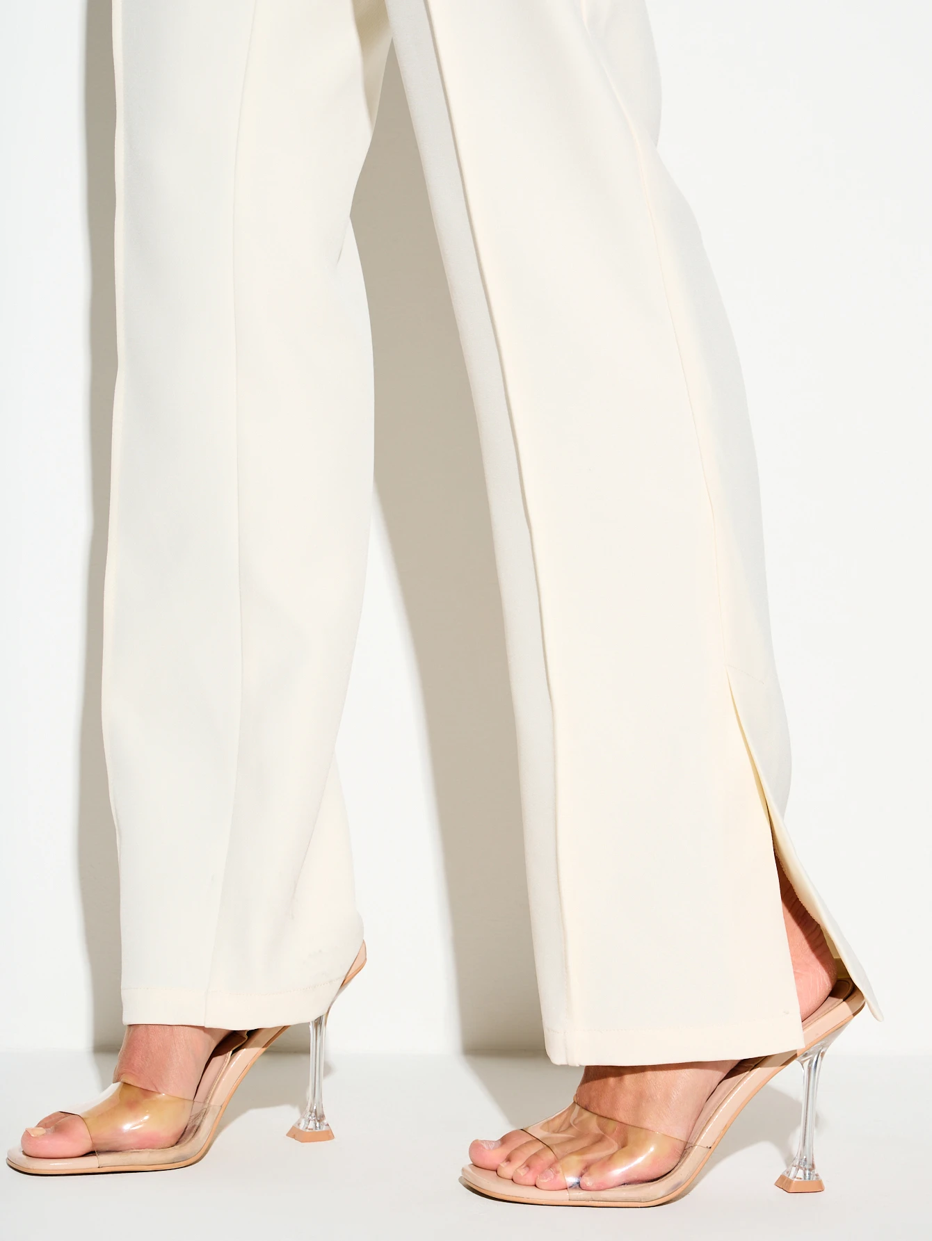 KIZN Slim Leg Trousers With Vent Detail