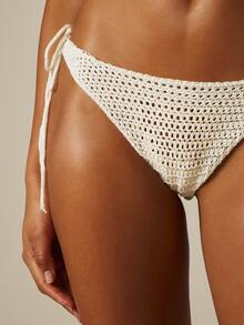 MISSGUIDED Quần bikini móc len với dây buộc bên hông, kiểu dáng hở, thích hợp mặc đi biển mùa hè, kiểu cắt táo bạo. - Màu be - Xem 5