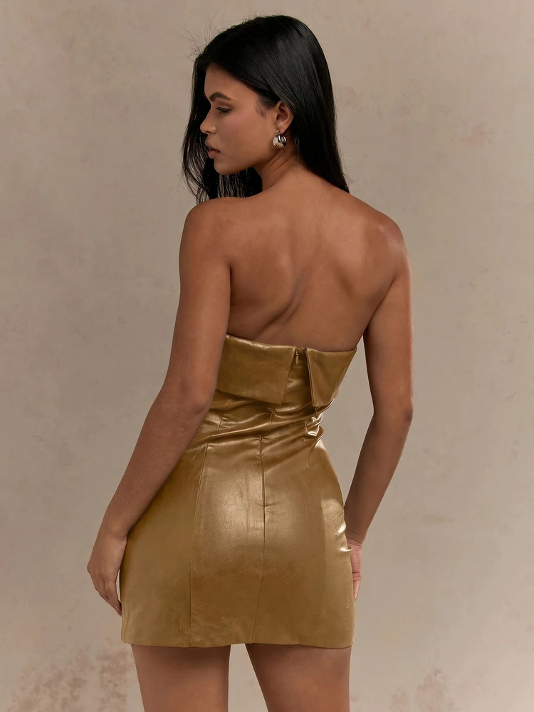 MISSGUIDED Robe mini bandeau sans bretelles  avec détail de buste plissé et fermeture éclair au dos pour soirée