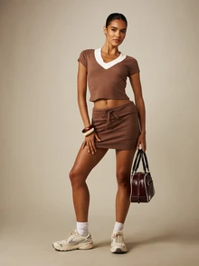 MISSGUIDED Ribbed V-Neck Crop Top And Drawstring Mini Skort Co-Ord Two-Piece Set Streetwear Summer Matching Outfit Back-To-School Brunch Brown Chocolate Brown - Multicolor - View 4