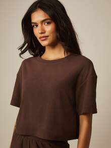 MISSGUIDED Ribbed Knit Co-Ord Set Cropped Boxy Tee And Mini Shorts Two-Piece Loungewear Matching Outfit - Coffee Brown - View 5