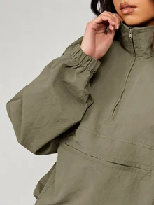 MISSGUIDED 超大款半拉链漏斗领防风夹克，配有弹性袖口和前拉链口袋 - 軍綠色 - 查看 4