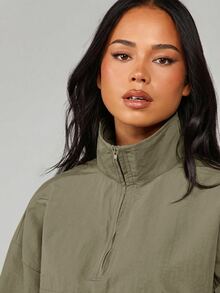 MISSGUIDED 超大款半拉链漏斗领防风夹克，配有弹性袖口和前拉链口袋 - 軍綠色 - 查看 6