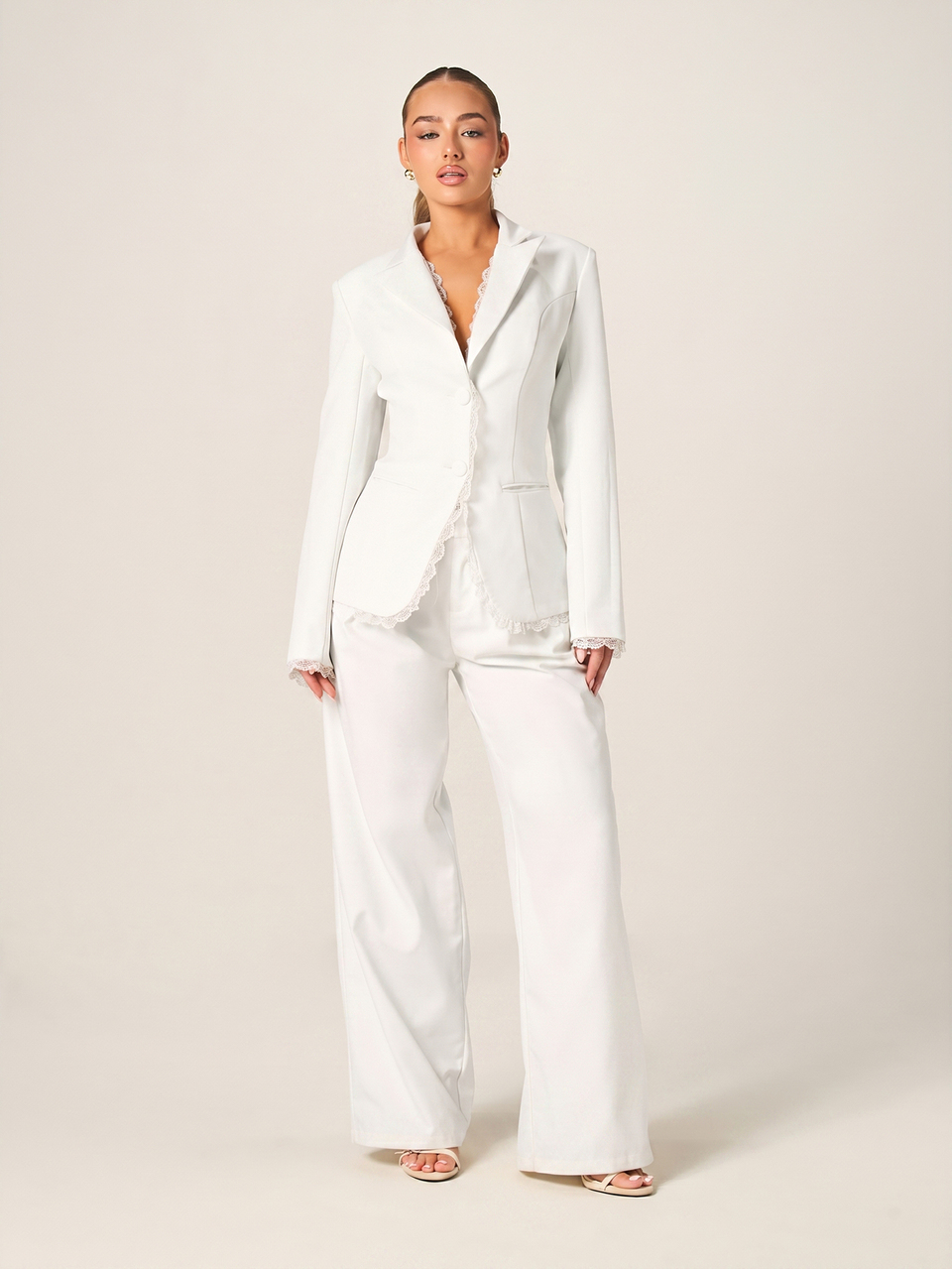 MISSGUIDED Lace Trim Single Button Blazer With Notch Lapel And Long Sleeves For Formal And Evening Occasions