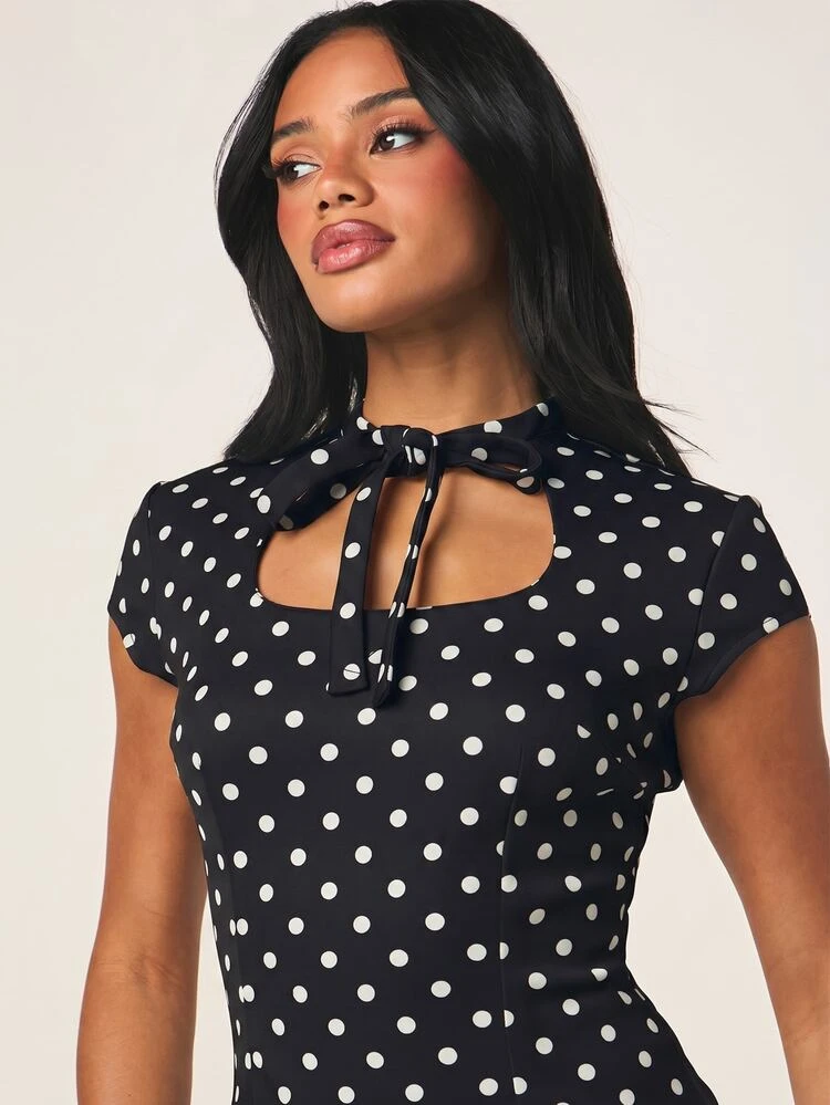 MISSGUIDED Polka Dot Mini Dress With Tie Keyhole Neckline Cap Sleeves Bodycon Fit Summer Party