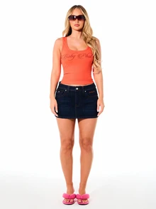 BABYPHAT Top corto de punto acanalado sin mangas con cuello de pico y logo de diamantes de imitación, para festivales de verano - Naranja - Ver 5