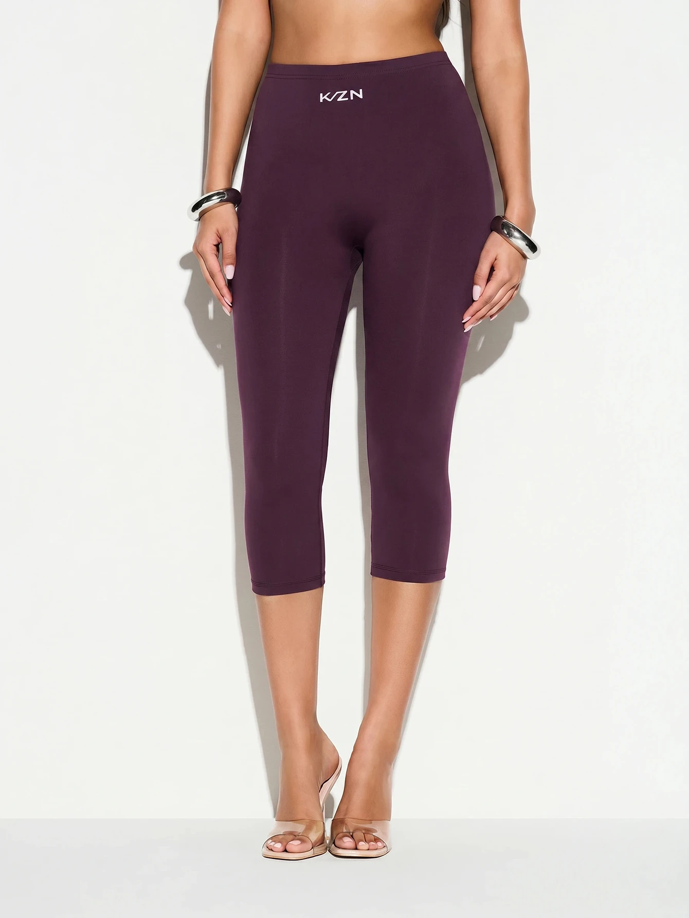 High-Waisted Capri Leggings With Logo Detail