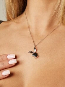 Missguided x Playboy 兔子吊墜項鍊 經典標誌吊飾 粗鏈條 搶眼飾品 禮物 - 銀色 - 查看 4