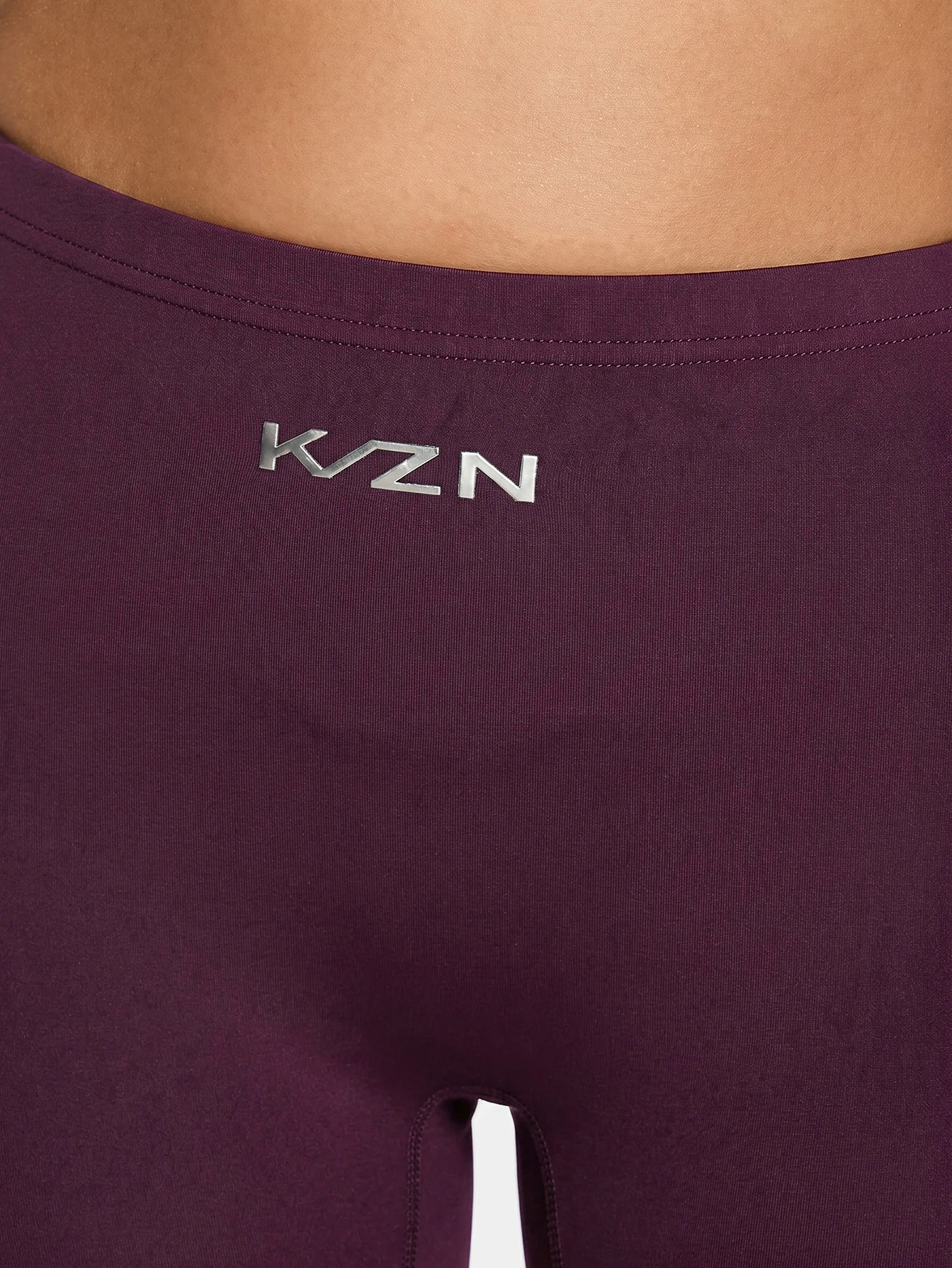 High-Waisted Capri Leggings With Logo Detail
