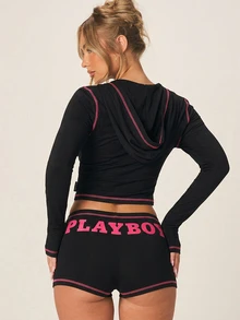Missguided x Playboy 兩件式拉鍊短版連帽外套與屁股短褲套裝，配對比縫線與 Logo 細節 - 黑色 - 查看 3