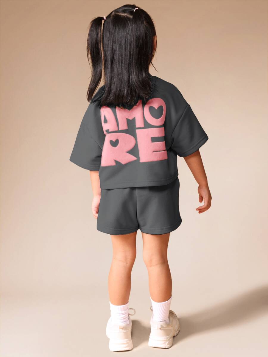 SUMWON 女童 Amore 印花寬鬆短版 T恤與短褲套裝 休閒日常穿搭套組 - 灰色 - 查看 1