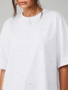 MISSGUIDED Camiseta de hombros caídos extragrande con detalles de strass dispersos y hotfix, ajuste relajado casual, cuello redondo y manga corta - Crema - Ver 4