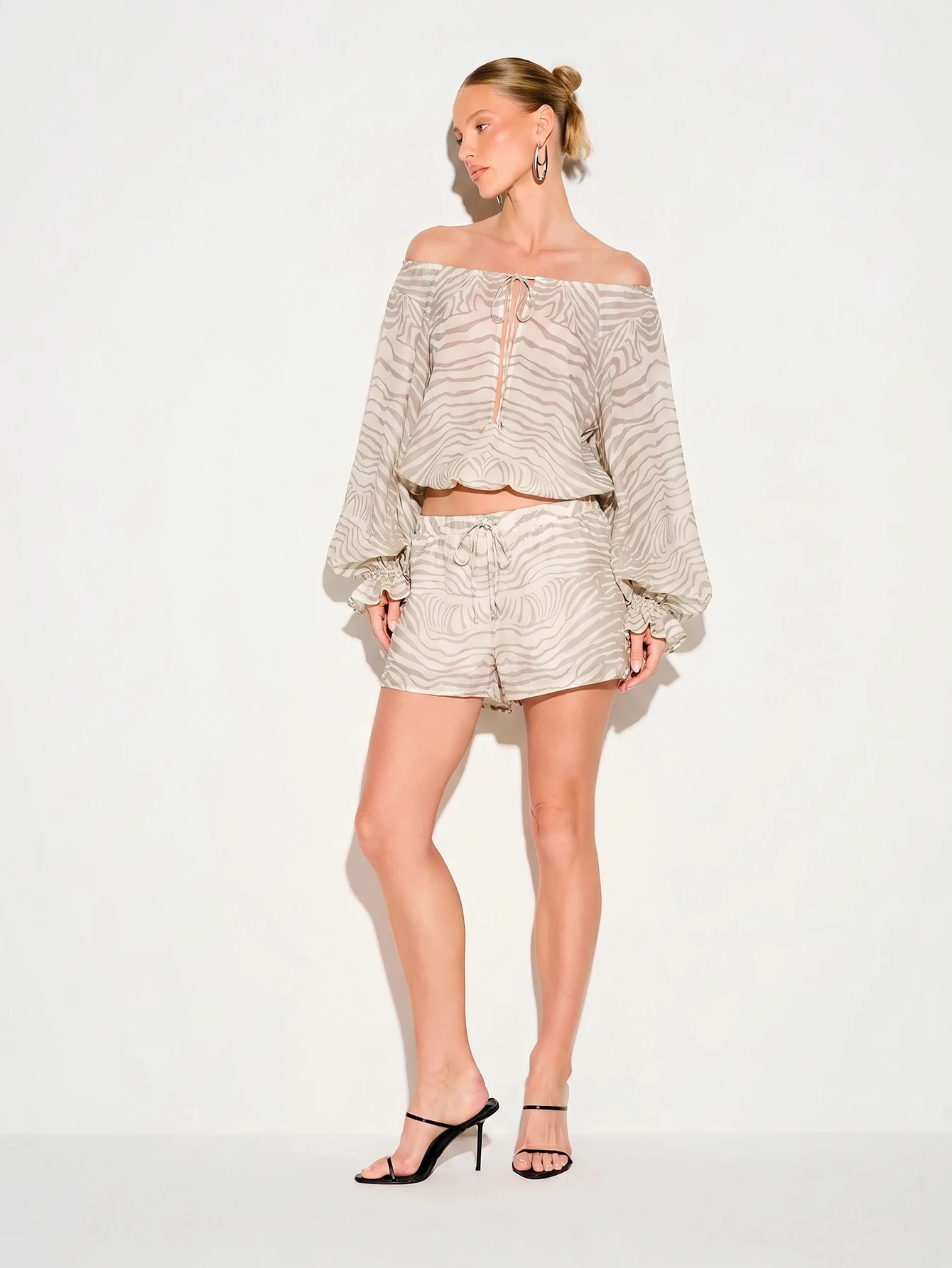 Off-Shoulder Zebra Print Blouse With Balloon Sleeves