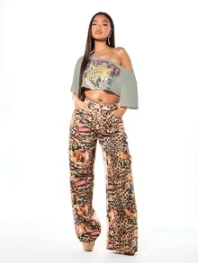 SUMWON WOMEN Oversized Off Shoulder Crop Tee With Distressed Hem Tokyo Leopard Graphic Print - Grey - View 3