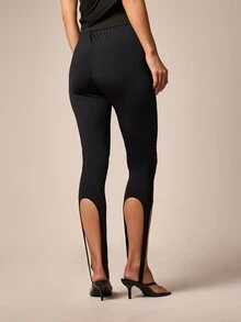AiiRZ Capri Leggings With Stirrup Cuff Detail High Rise Skin Tight Stretch Ankle Strap Pants - Black - View 3