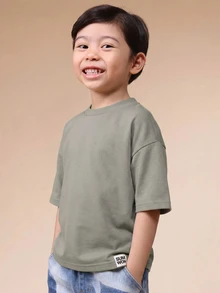 SUMWON 男童寬鬆短袖圓領T恤，背面洛杉磯圖案印花，夏季休閒上衣 - 灰色 - 查看 2