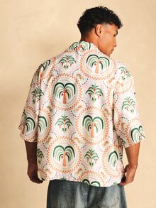 SUMWON 熱帶棕櫚樹滿版印花短袖領襯衫 夏季度假度假村穿搭休閒開襟 - 鵝黃色 - 查看 2