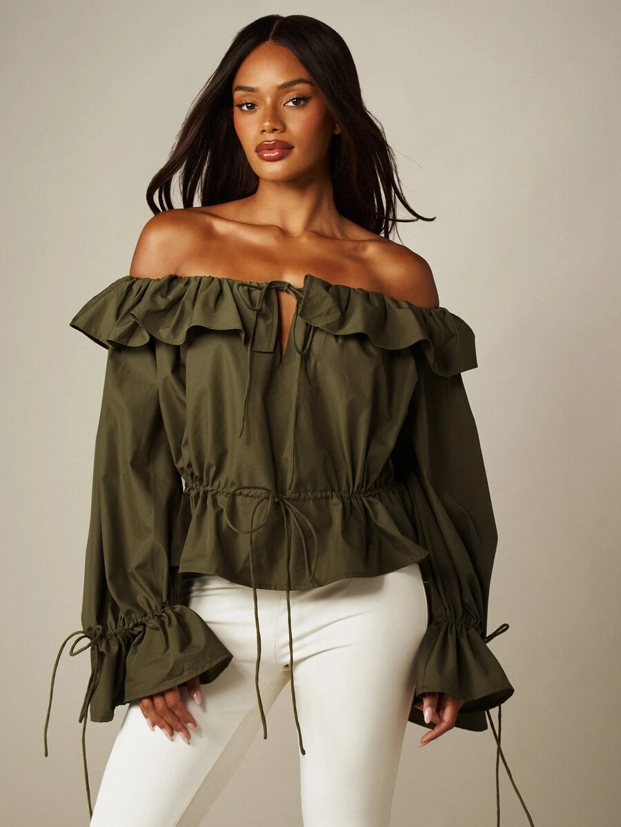 MISSGUIDED Blusa Bardot con volantes y hombros descubiertos, cintura con cordón, mangas abullonadas y puños con lazo, top de primavera y verano - Verde militar - Ver 1