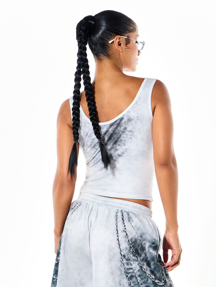 SUMWON WOMEN Graphic Cross Chain Necklace Print Scoop Neck Sleeveless Crop Tank Top Y2K Grunge Summer Festival Style