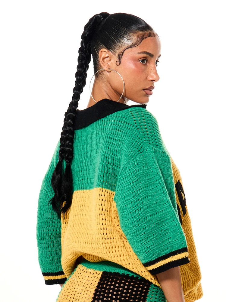 Plus Size Jamaica Flag Crochet Knit Oversized V-Neck Pullover Top With Color Block Design And Stripe Cuff Detail