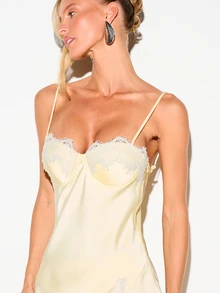 KIZN Vestido mini de satén con escote de bustier con ribete de encaje y abertura lateral, ropa de fiesta y noche - amarillo ganso - Ver 5