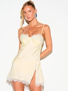 KIZN Vestido mini de satén con escote de bustier con ribete de encaje y abertura lateral, ropa de fiesta y noche - amarillo ganso - Ver 4
