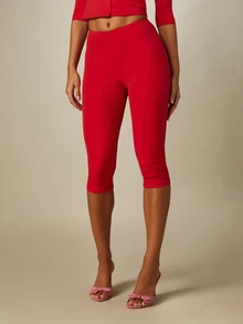 MISSGUIDED Fitted Half Sleeve Button-Up Crop Top And Capri Leggings Co-Ord Two-Piece Set For Summer Casual Occasions - Red - View 4