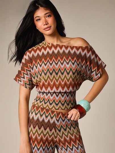 AiiRZ Zig Zag Knit Asymmetric Off-Shoulder Top, Boho Multicolor Short Sleeve Crop Knit Top