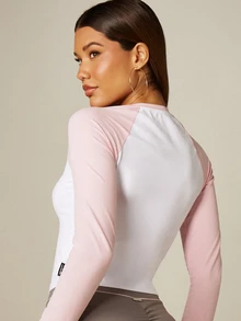Missguided x Playboy Fitted Long Sleeve Raglan Crop Top With Chest Script Logo Print Crew Neck - Multicolor - View 2