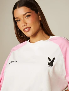 Missguided x Playboy تي شيرت راجلان فضفاض بأسلوب الشارع مع أكمام بيضاء بتصميم كتل لونية وطباعة شعار أرنب على الصدر وياقة دائرية تي شيرت كاجوال للاستخدام اليومي والخروج في الصيف - متعدد الألوان - مشاهدة 2