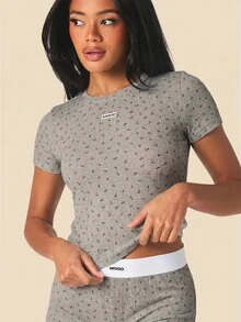 MISSGUIDED 花卉鏤空羅紋短版上衣與男孩短褲家居套裝，附彈性品牌腰帶，舒適睡衣套裝 - 灰色 - 查看 5