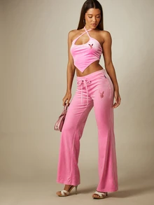 Missguided x Playboy Celana Jogger Lebar Model Flare Berbahan Beludru dengan Logo Kelinci Berkilau dan Tali Serut di Pinggang, Celana Santai Kasual - Berwarna merah muda - View 4